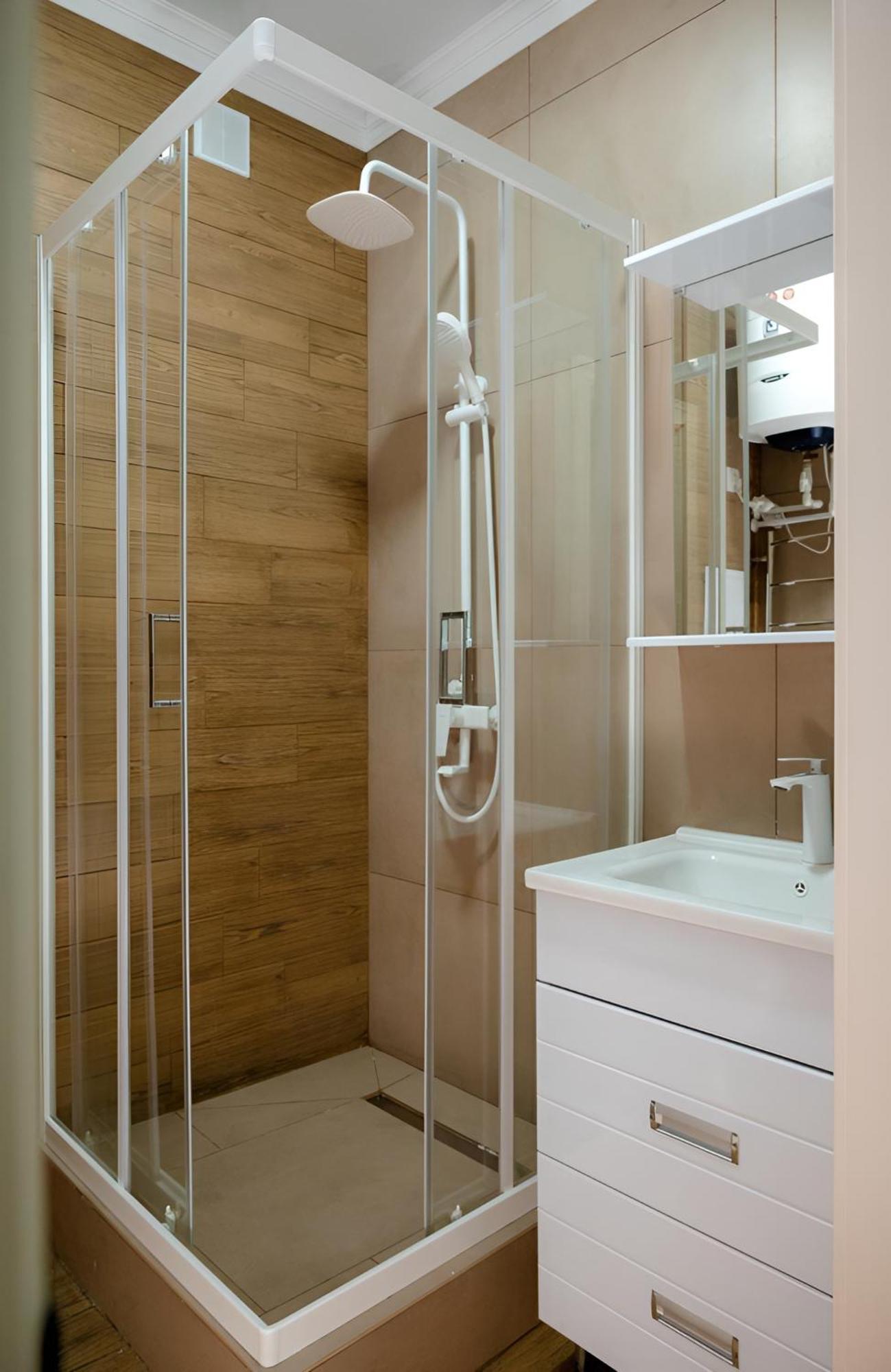 Apartment новая 2х ком кв люкс в центре