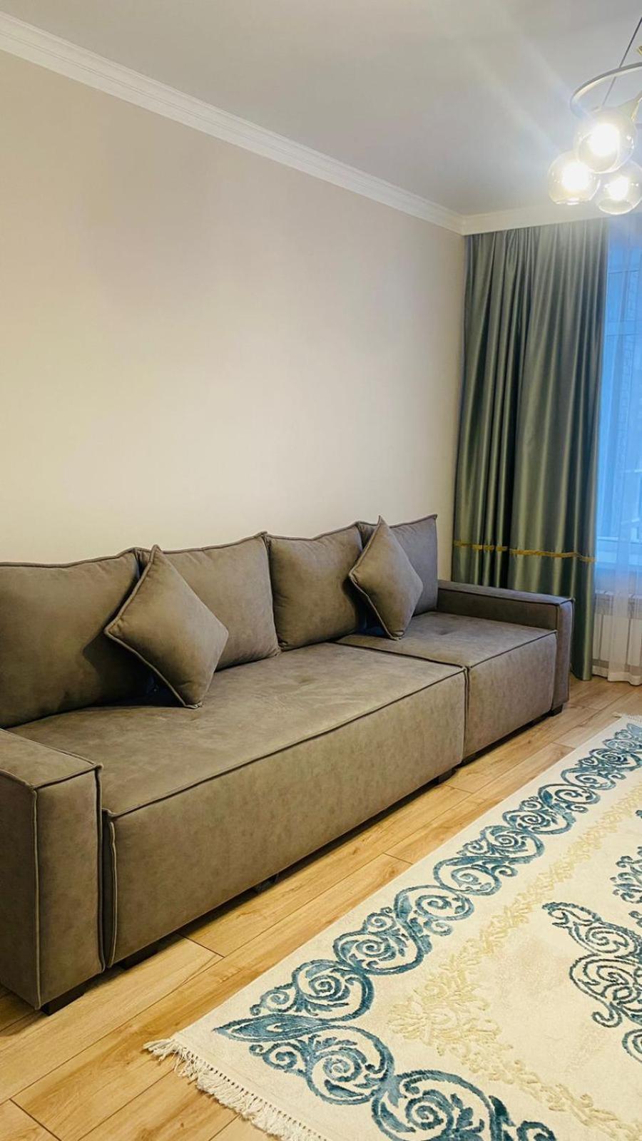 Apartment новая 2х ком кв люкс в центре